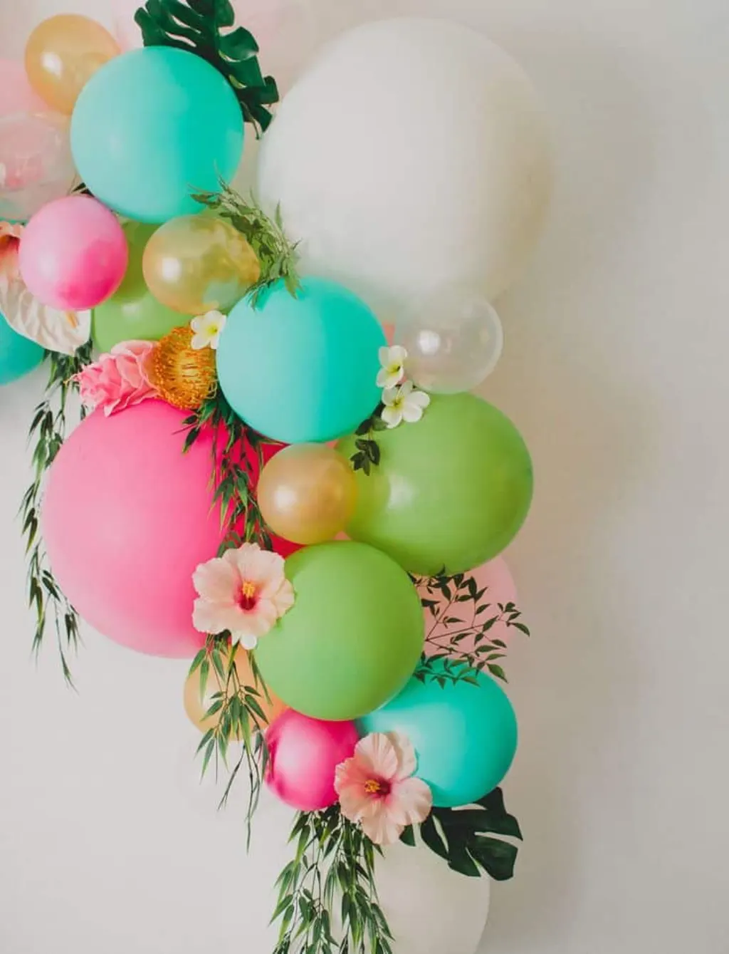 Sur Pinterest DIY Floral Balloon Arch