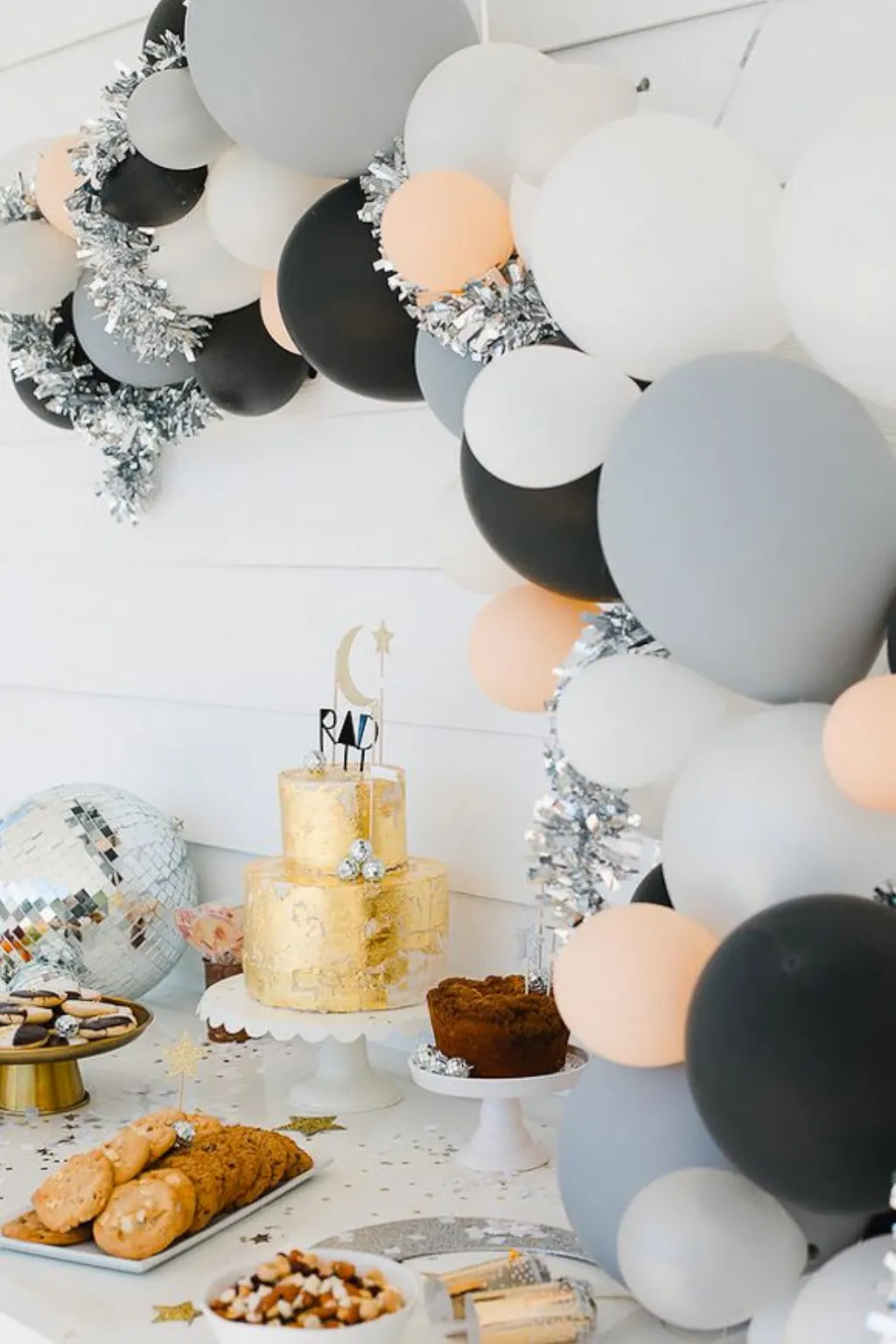 Sur Pinterest Déco Rock’n Roll, idées de jolies décoration sur ce thème original et