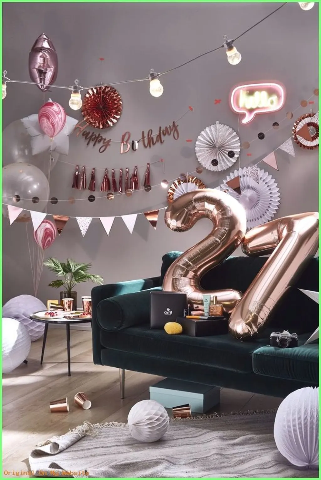 Sur Pinterest idée cadeau anniversaire 2024 – Décoration anniversaire or rose :