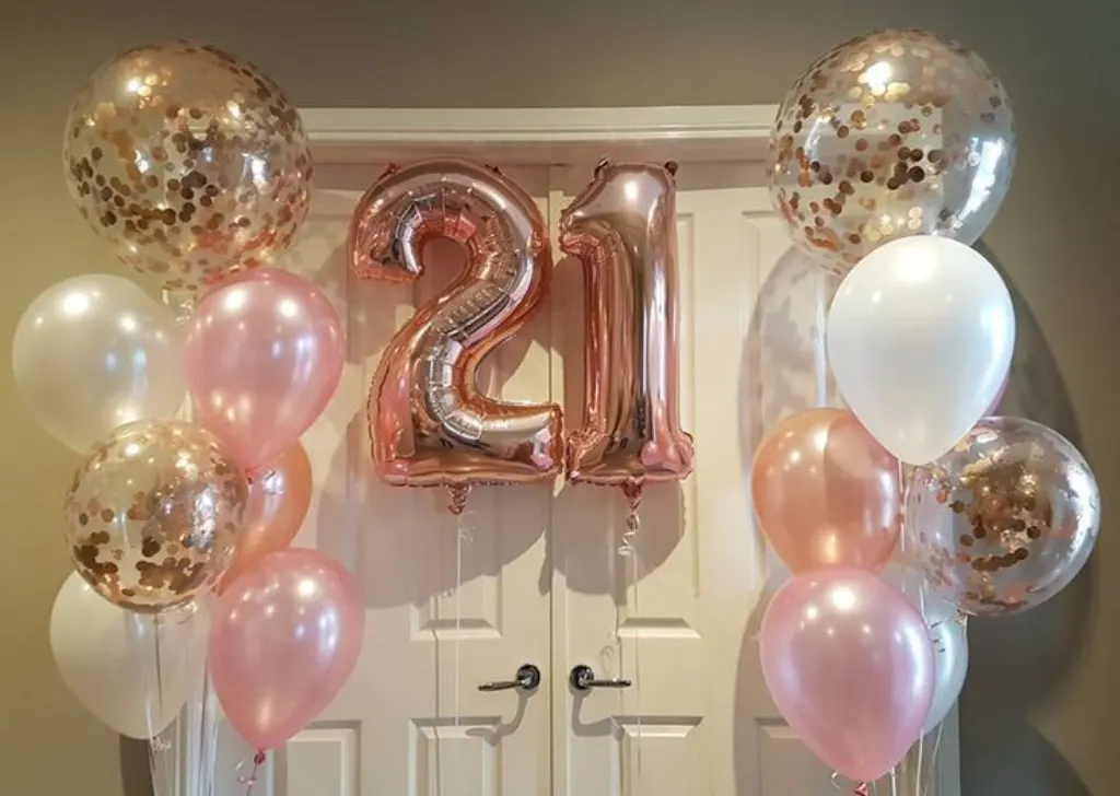 Sur Pinterest Confetti balloon bouquet package