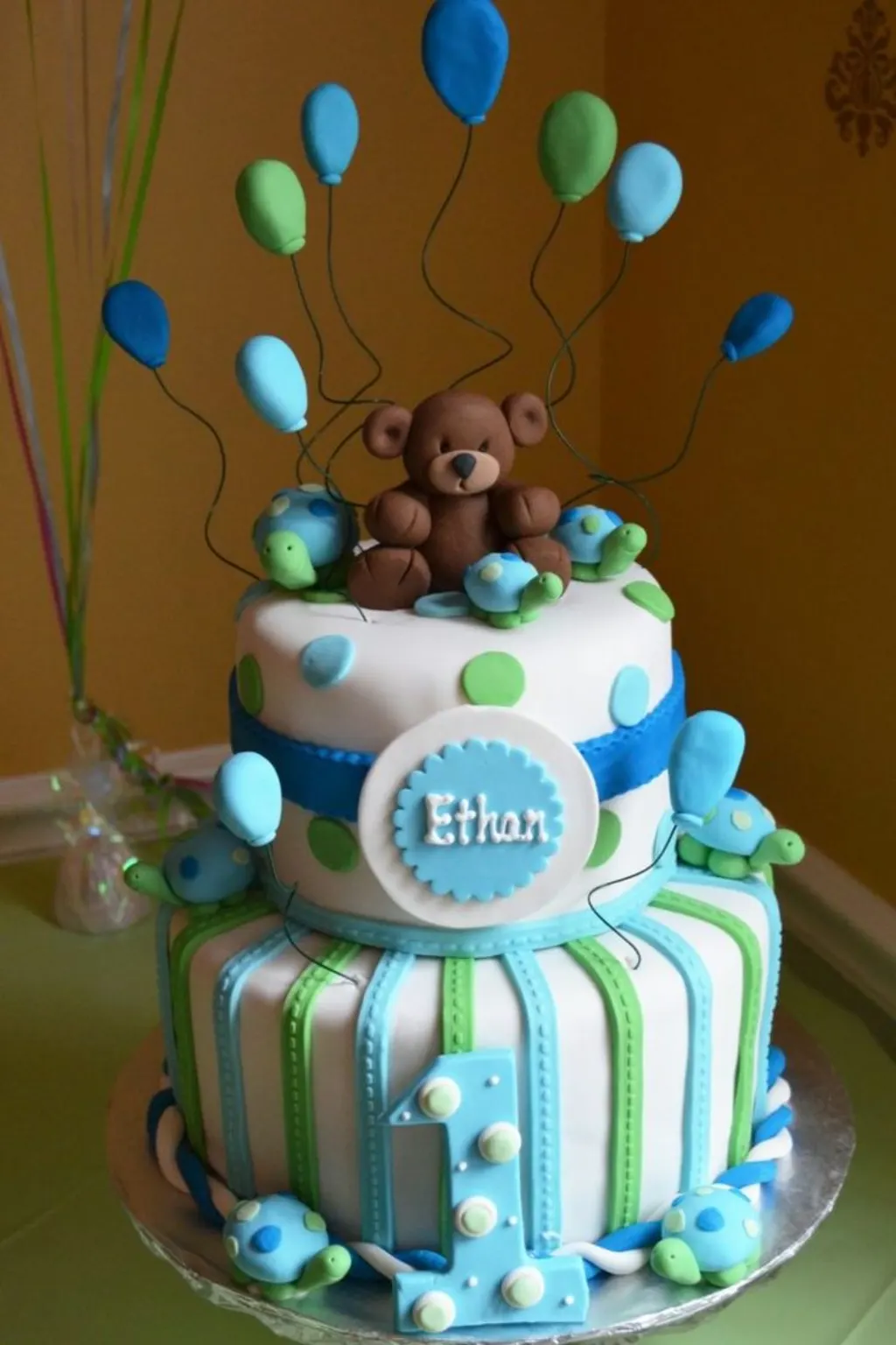 Sur Pinterest Gâteau d’anniversaire thématique – 55 idées 1er an de bébé