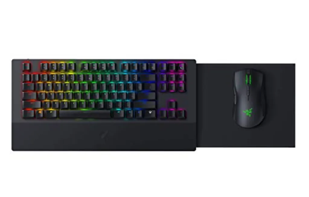 Clavier et souris de jeu mécaniques sans fil Razer Turret pour PC et Xbox One: Chroma RGB / Dynamic Lighting - Tapis de souris magnétique rétractable - Batterie de 40 h
