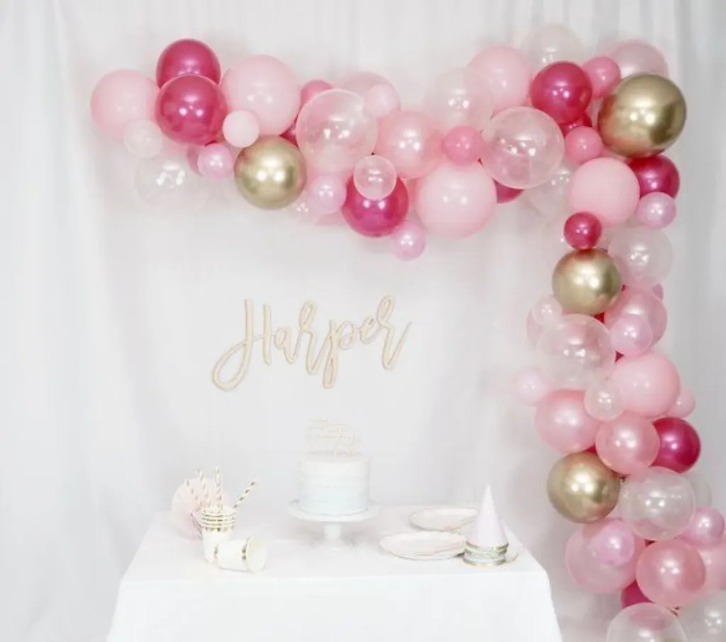 Sur Pinterest Balloon Garland Package | Pink and Gold Balloon Garland | Social