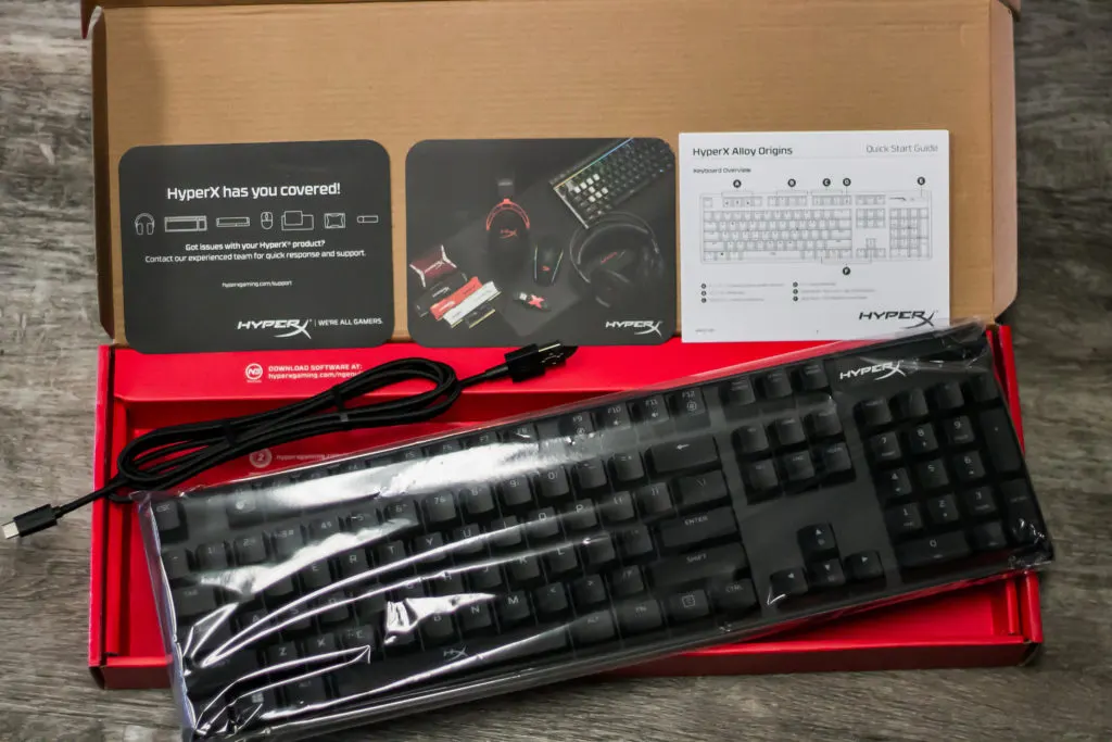 Déballage du clavier HyperX Alloy Origins