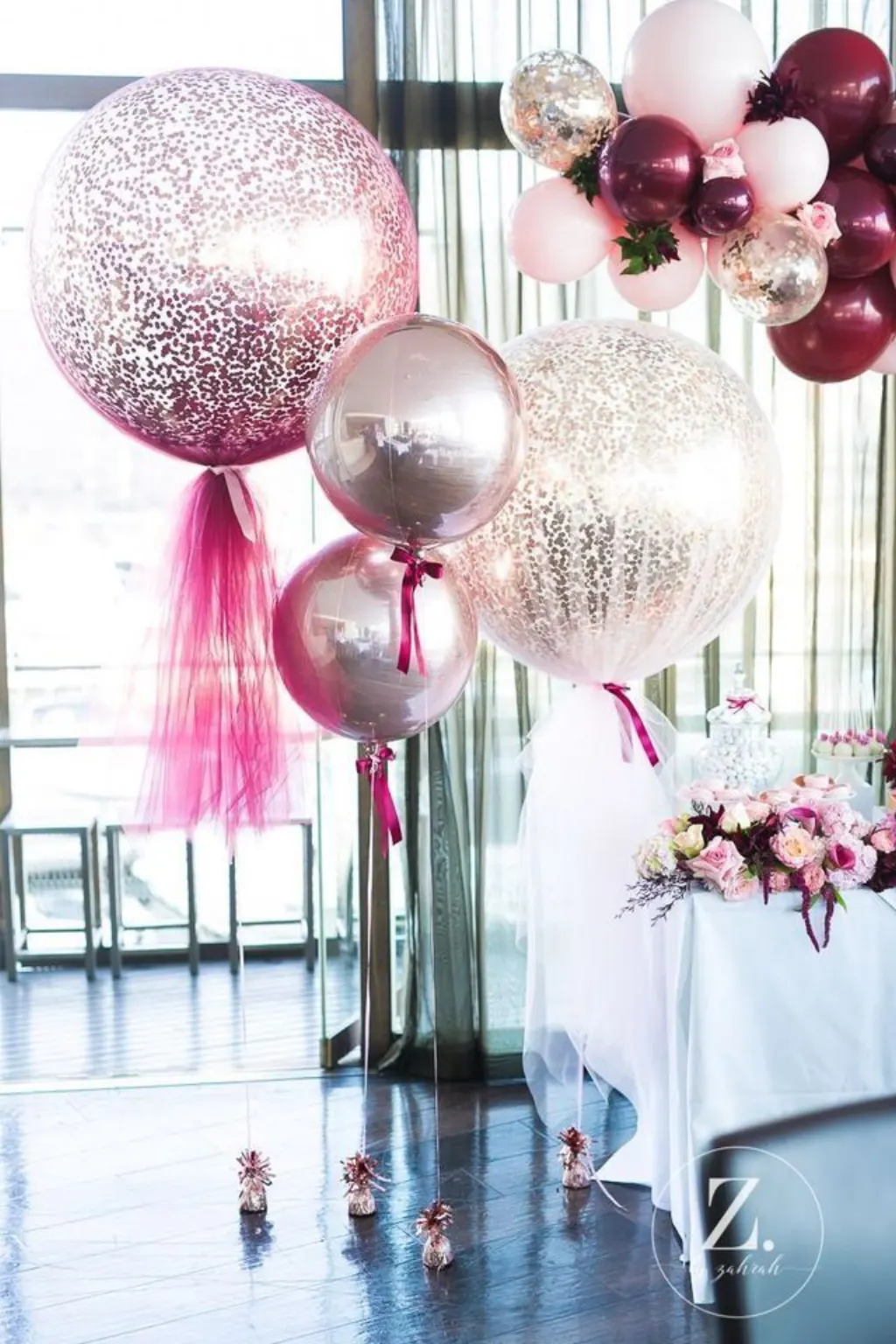 Sur Pinterest 36” and 18” balloons available from Amazon