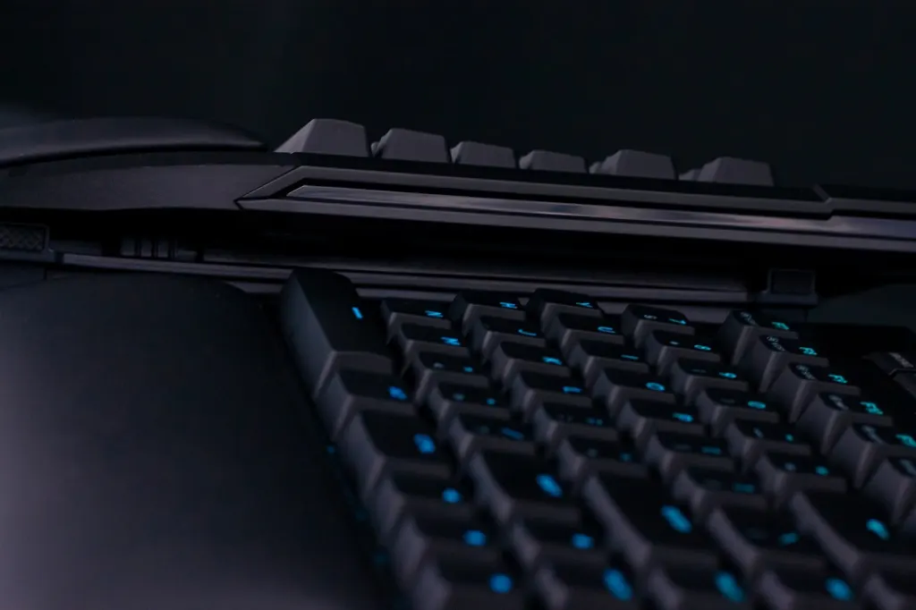 Critique du clavier Kinesis Freestyle Edge RGB