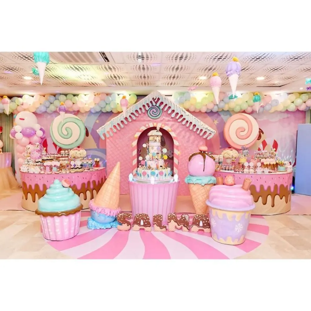 Sur Pinterest Festejar Decoraciones on Instagram: “El mundo de los dulces de Salma
