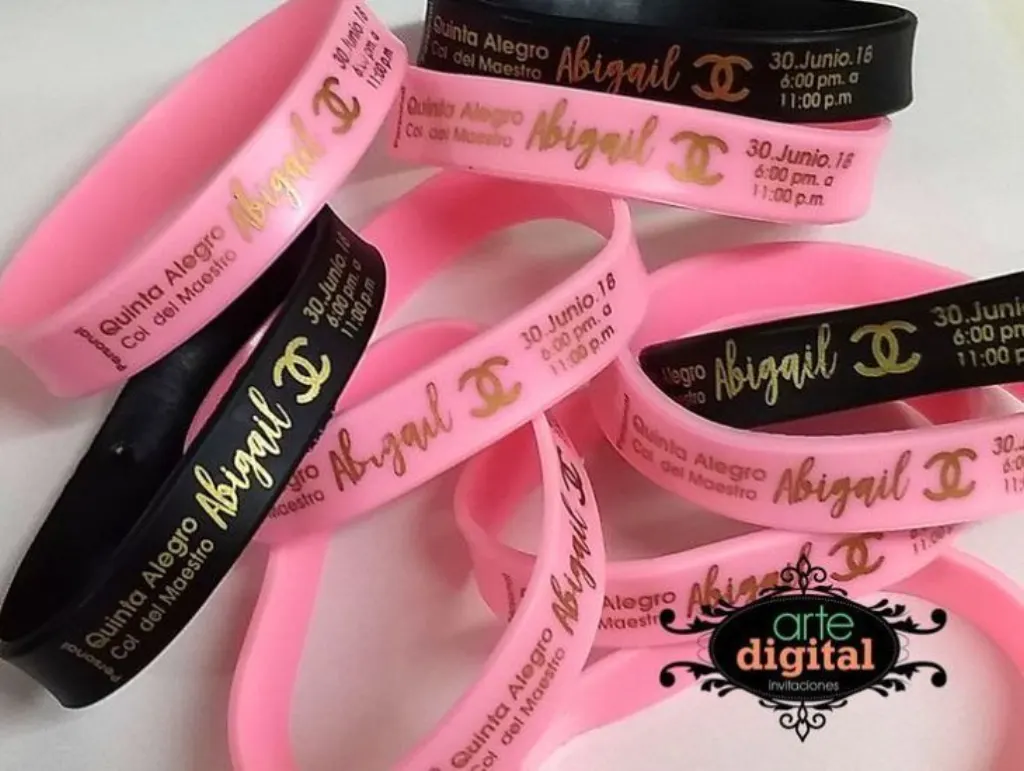 Sur Pinterest 20 Originales ideas para una invitación de XV años que tus invitados